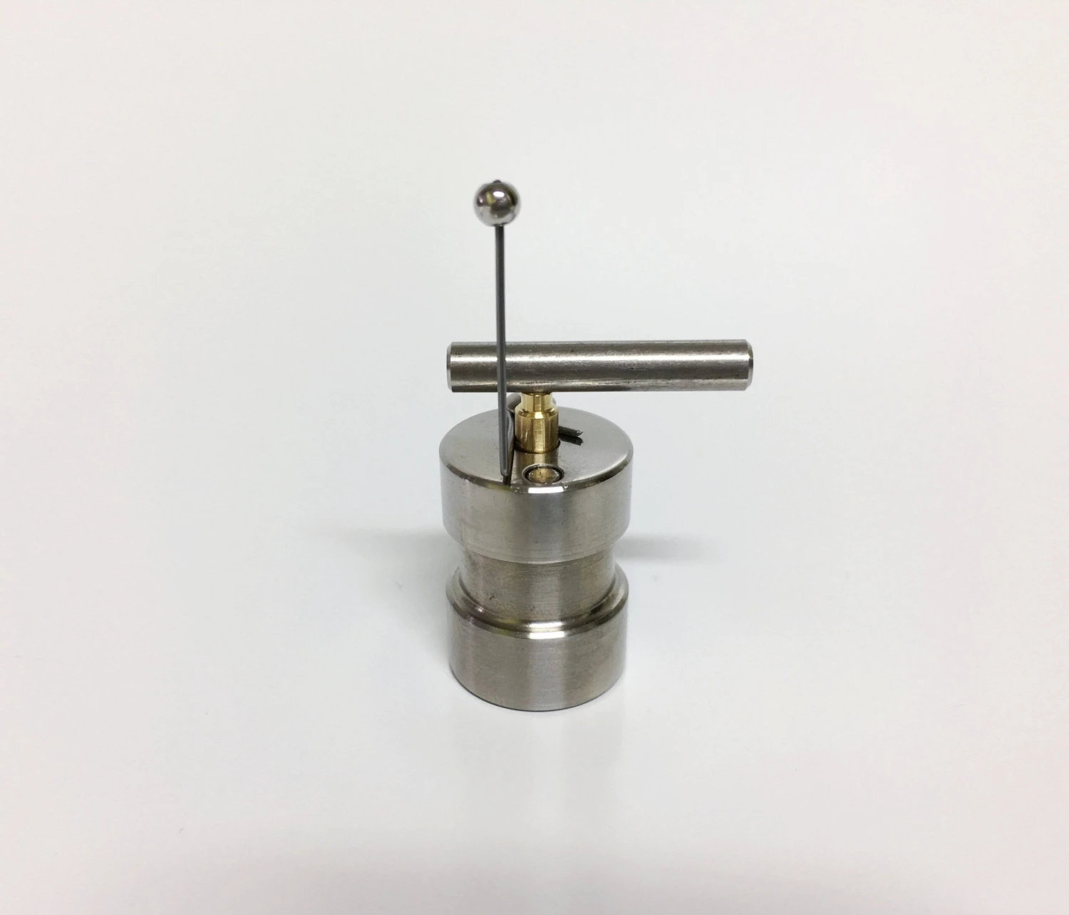 Integrityhifi TRU-LIFT Automatic Tonearm Lifter 3 Integrityhifi TRU-LIFT Automatic Tonearm Lifter