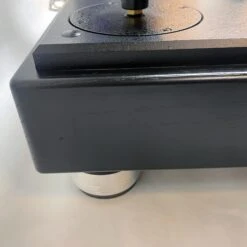 VPI Classic Signature HW With JMW 10" 3D Tonearm + Dustcover (USED) -High Quality Audio Store IMG 4805