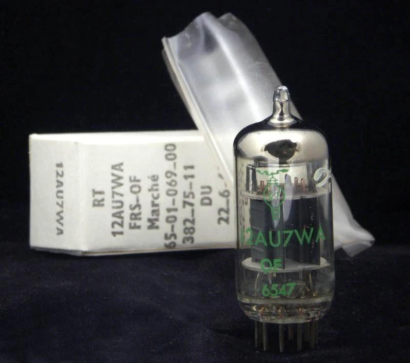 Radiotechnique 12AU7 / 6189 3 Radiotechnique 12AU7 / 6189